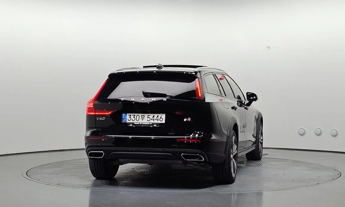 Volvo V60 4