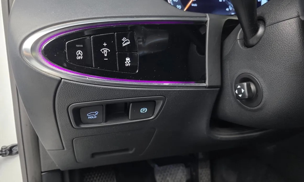 Genesis GV70 27