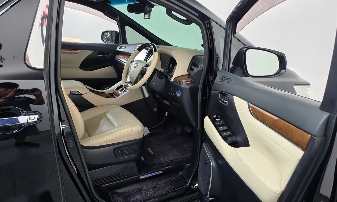 Toyota Alphard 10