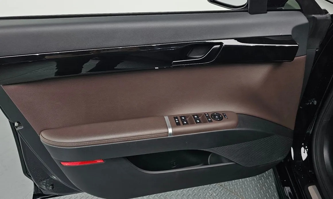 Hyundai Grandeur 16