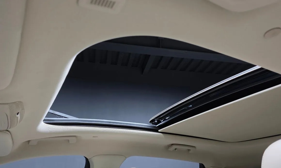 Lincoln Nautilus 19
