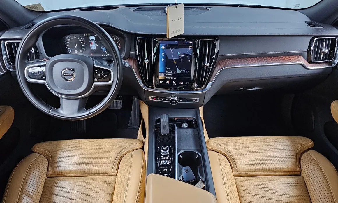Volvo V60 7