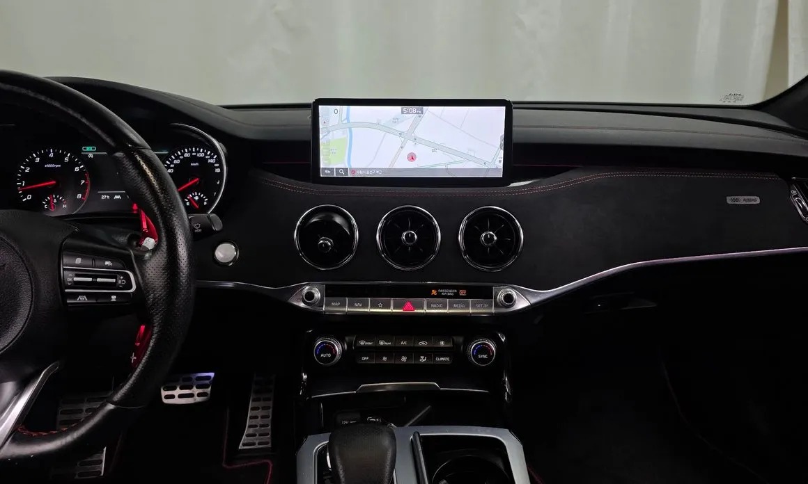 Kia Stinger 14