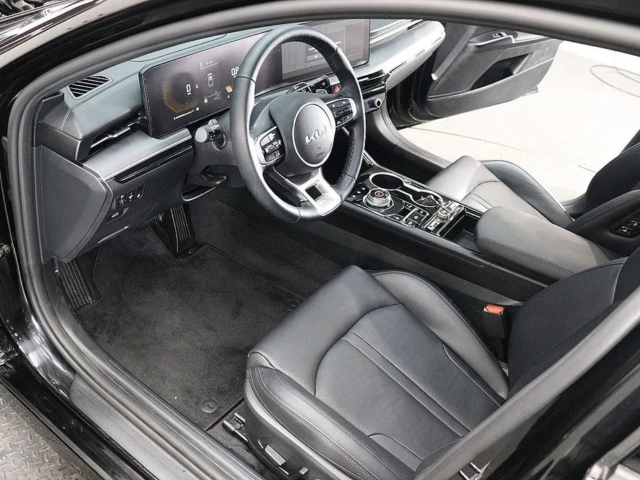 Kia K5 17