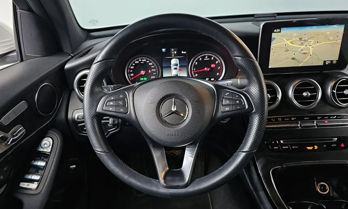 Mercedes-Benz GLC-Class 13