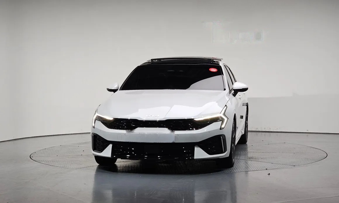 Kia K5 3