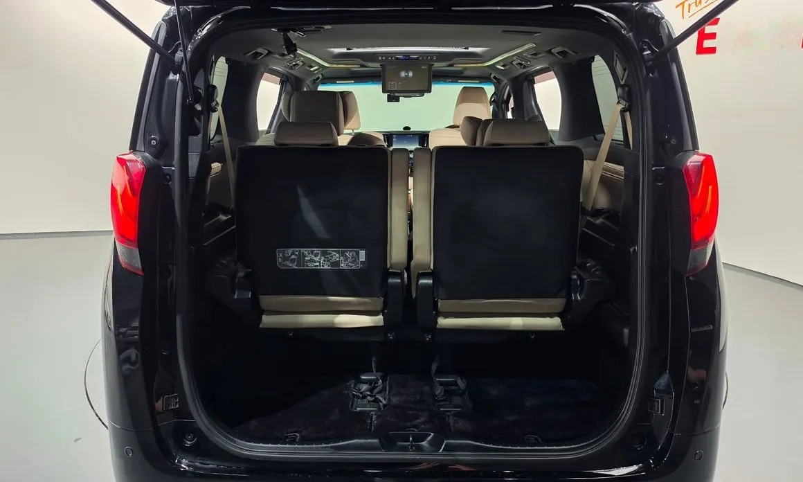 Toyota Alphard 20