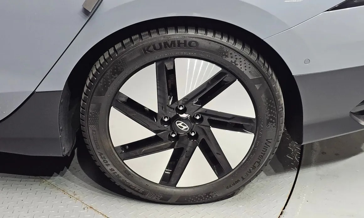 Hyundai Ioniq6 21