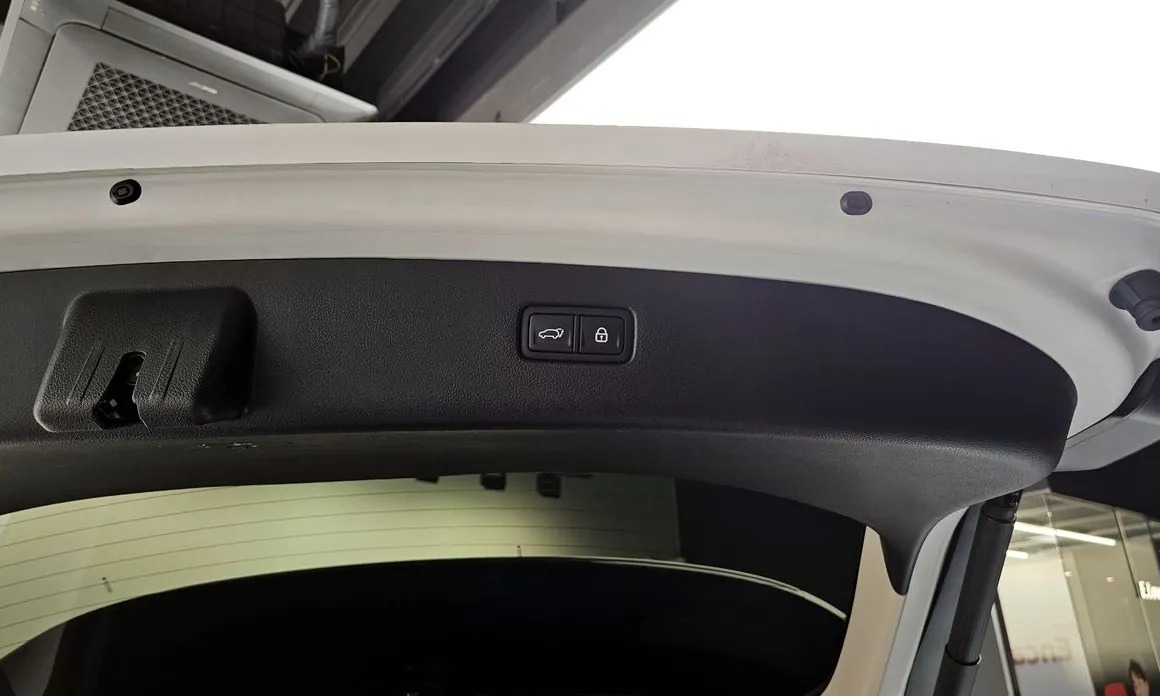 Genesis GV80 33
