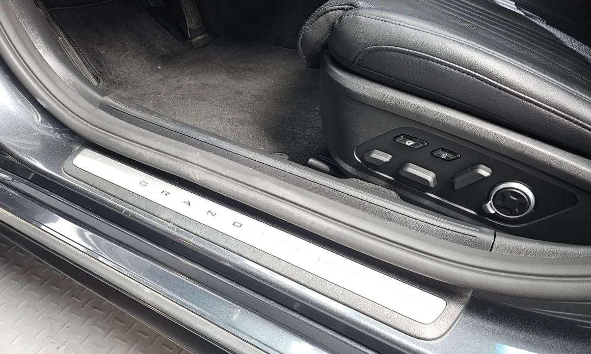 Hyundai Grandeur 30