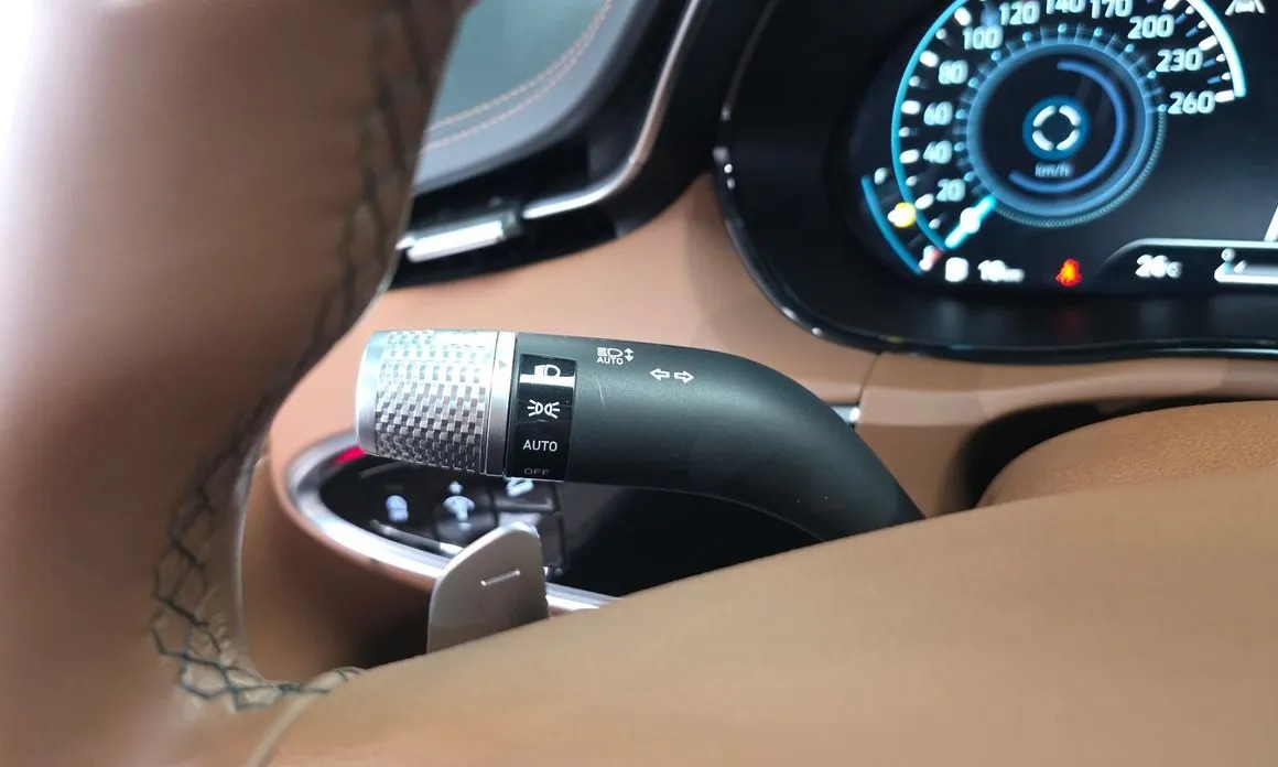 Genesis GV70 27