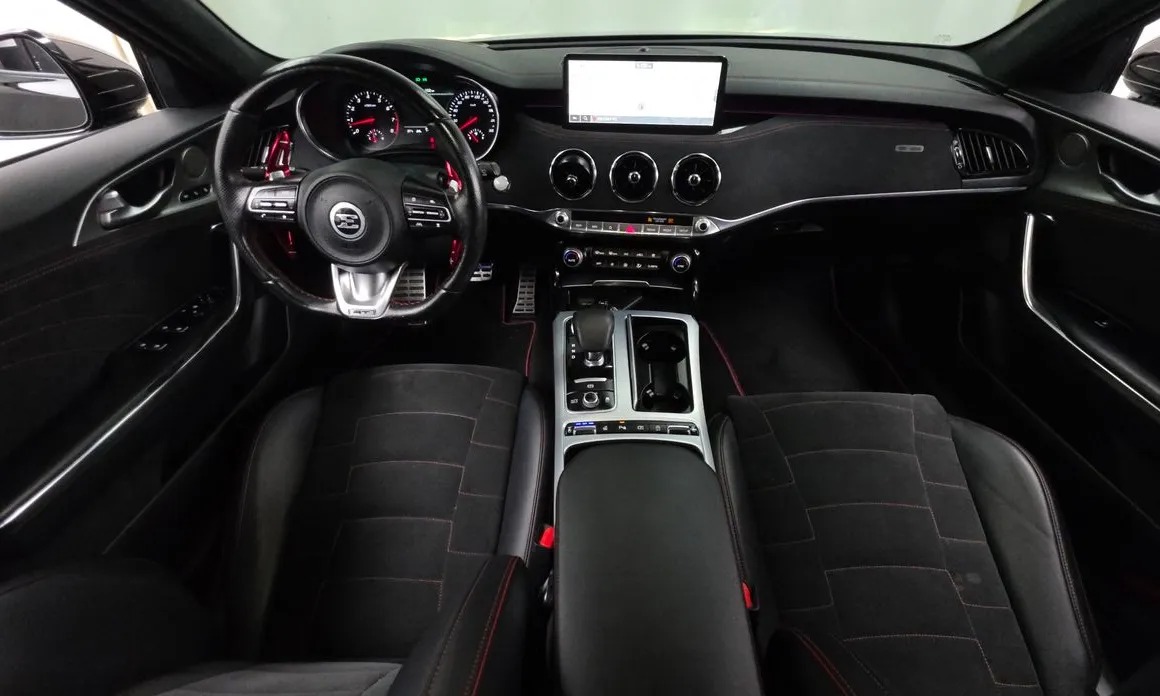 Kia Stinger 7
