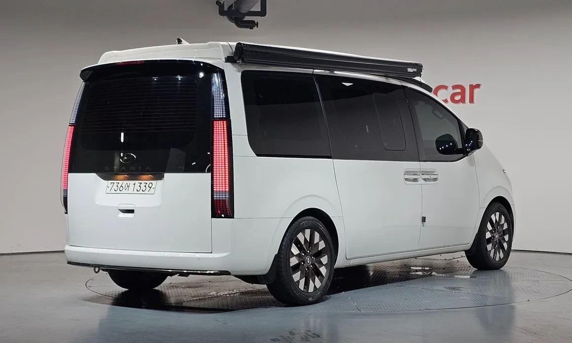 Hyundai Staria 2
