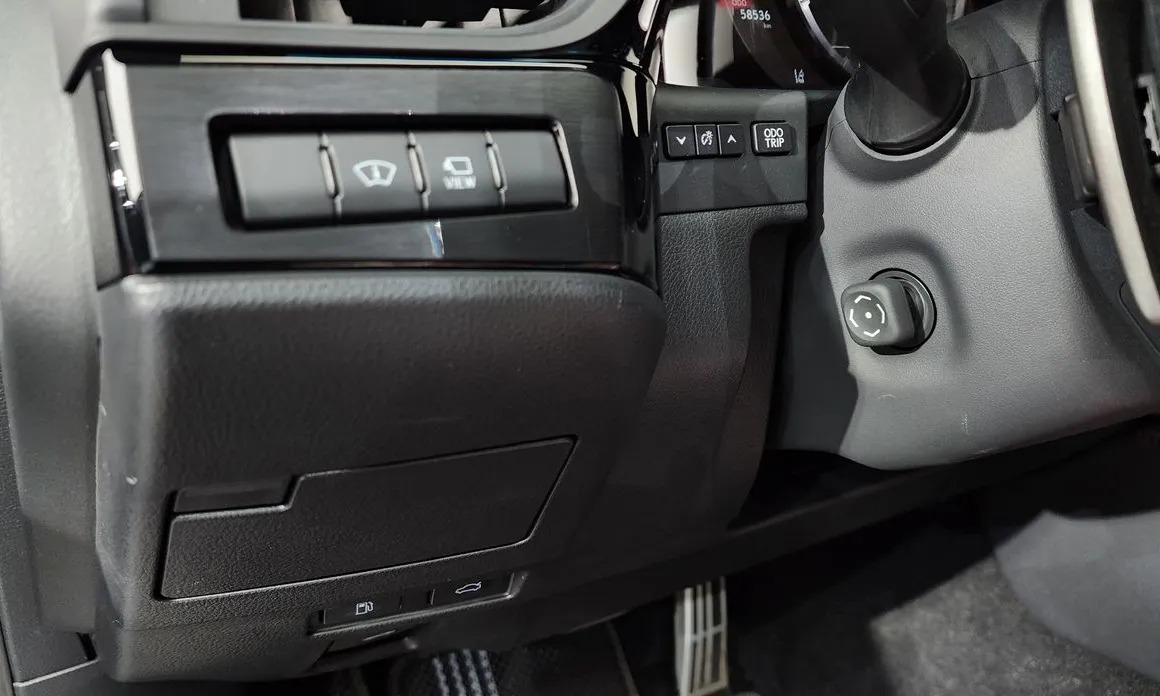 Lexus ES 27