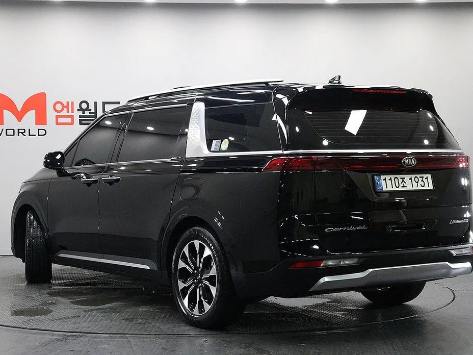 Kia Canival 5