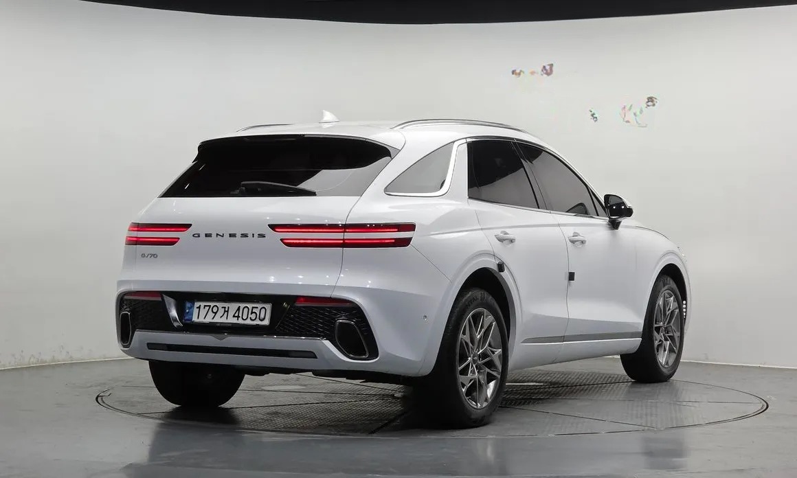 Genesis GV70 2