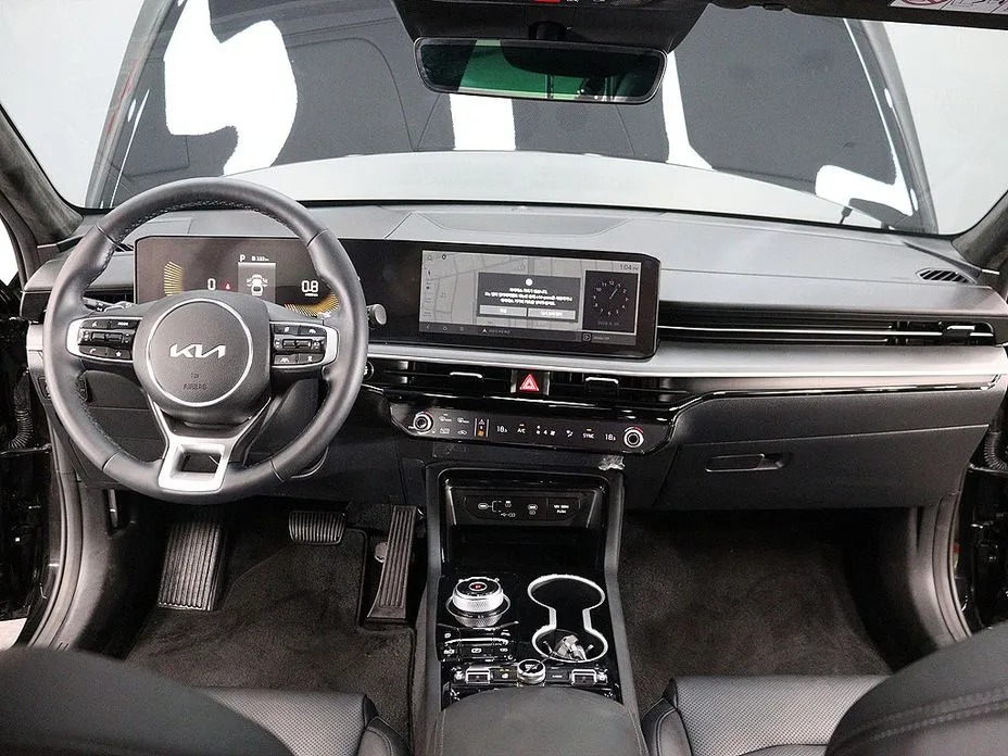 Kia K5 15