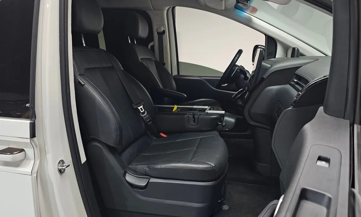 Hyundai Staria 11