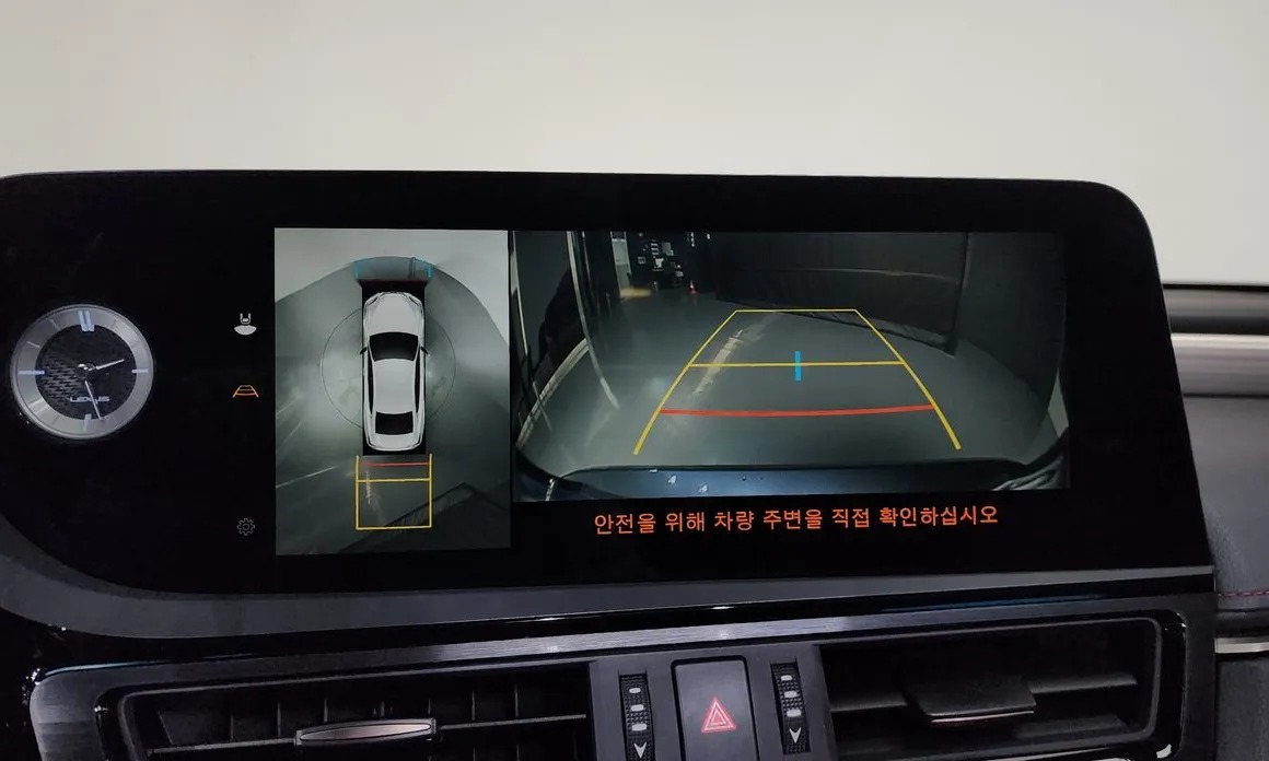 Lexus ES 14