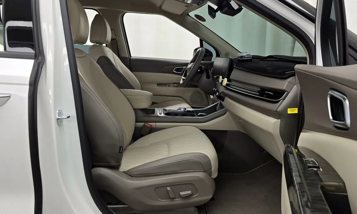 Kia Canival 11