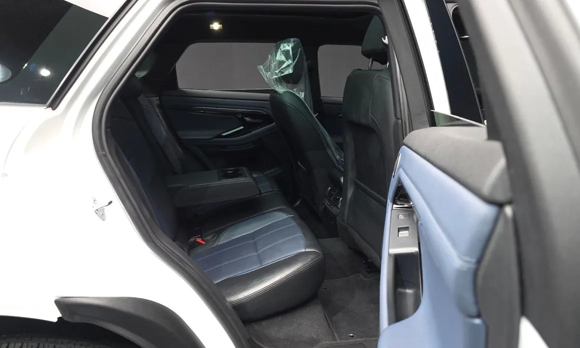 Land Rover Range Rover Evoque 12