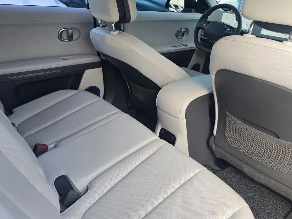 Hyundai Ioniq5 14