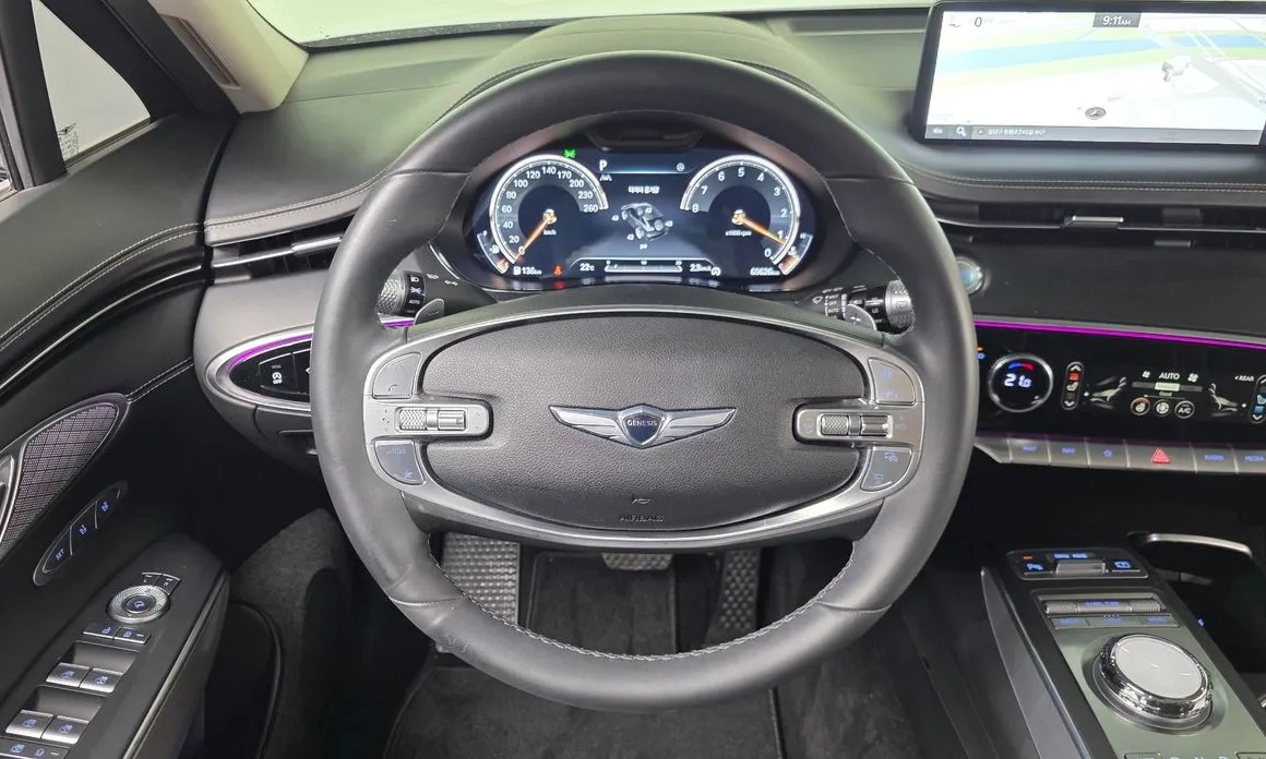 Genesis GV70 14
