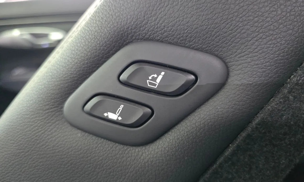 Genesis GV70 18