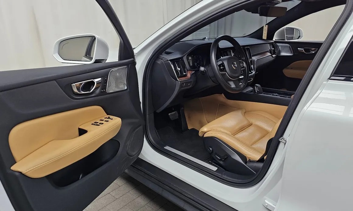 Volvo V60 10