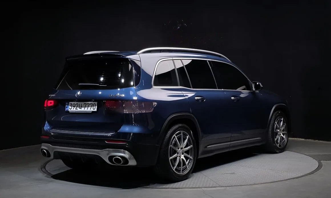 Mercedes-Benz GLB-Class 2