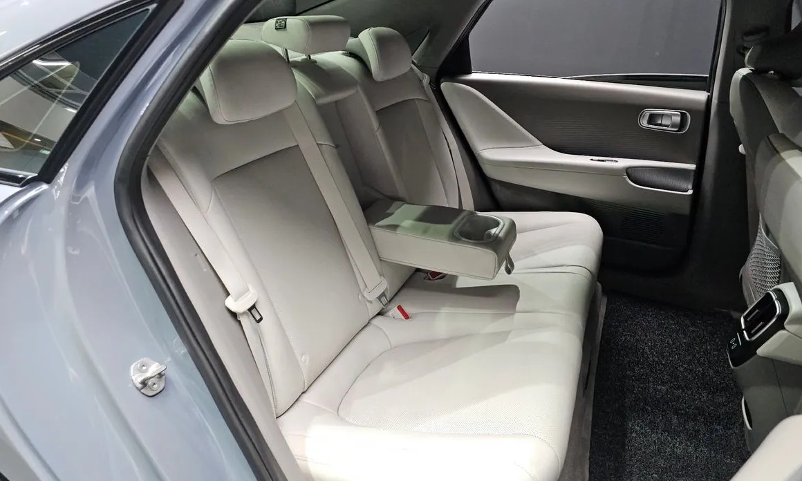 Hyundai Ioniq6 26