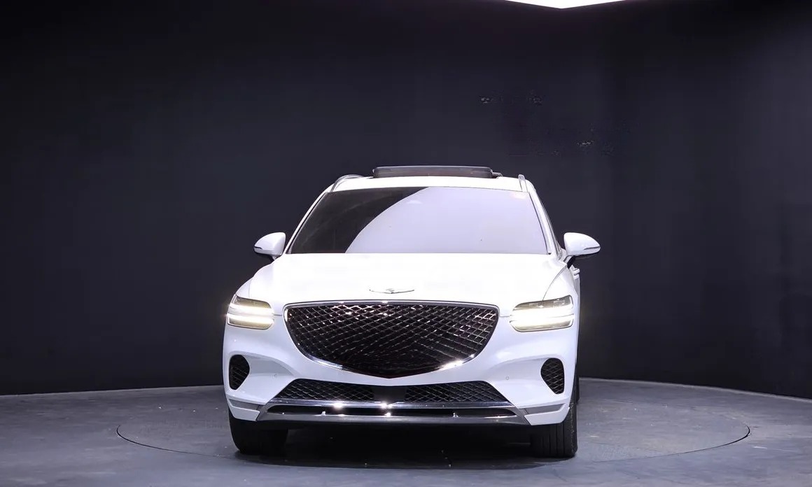 Genesis GV70 3