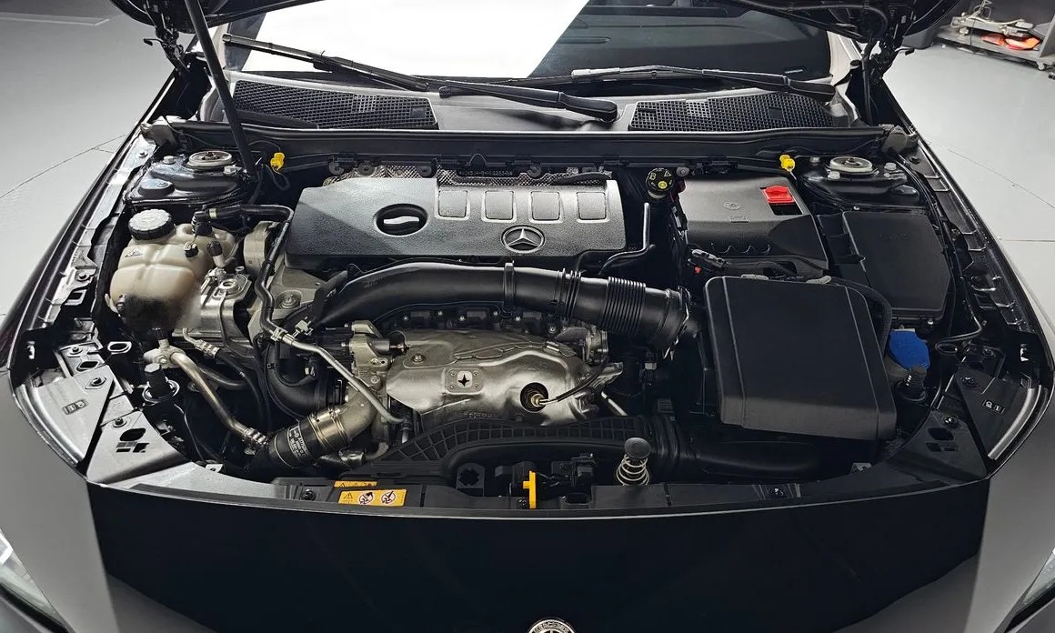 Mercedes-Benz CLA-Class 6