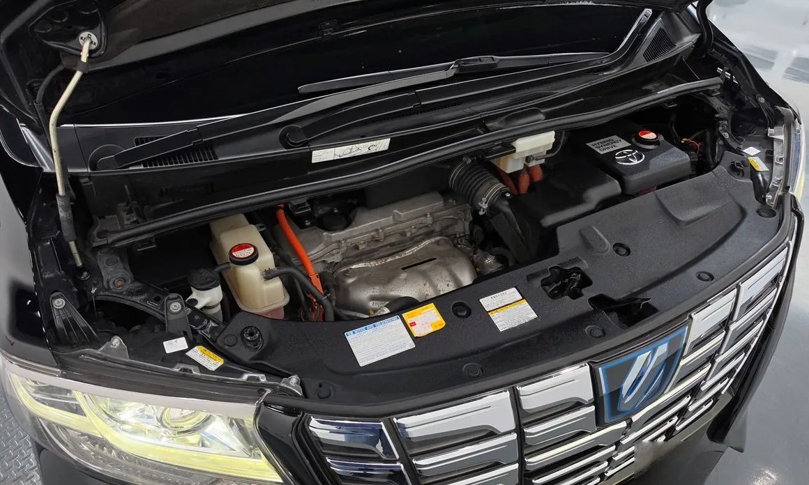 Toyota Alphard 6