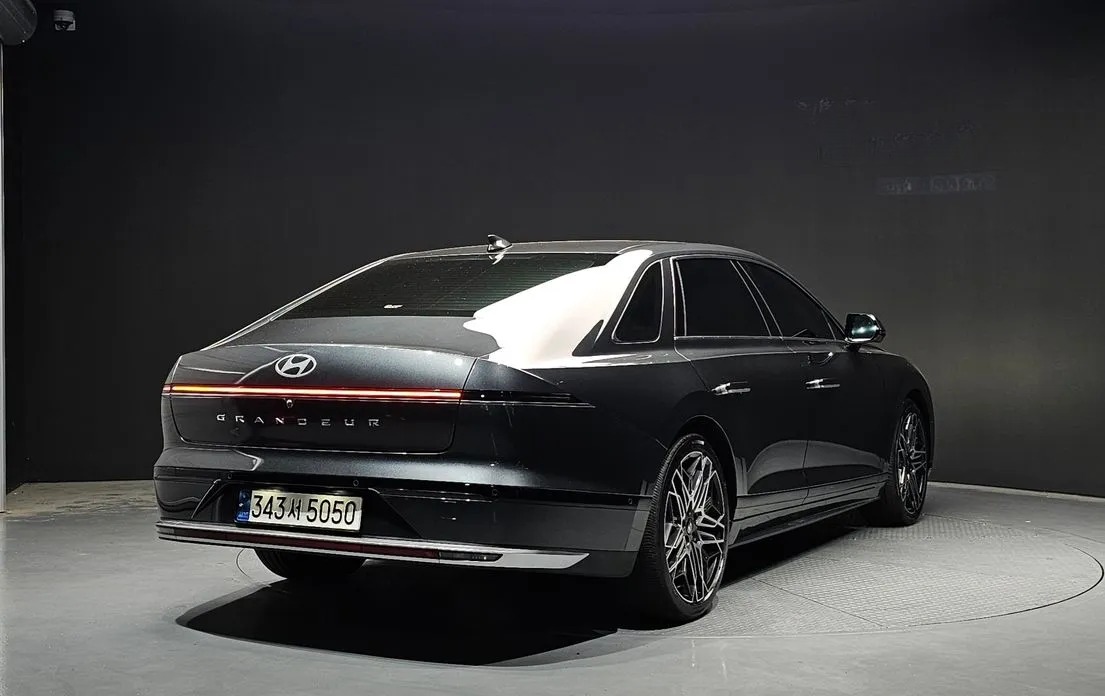 Hyundai Grandeur 2
