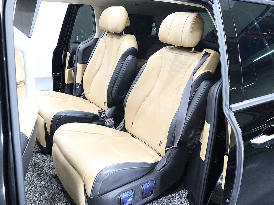 Kia Canival 11