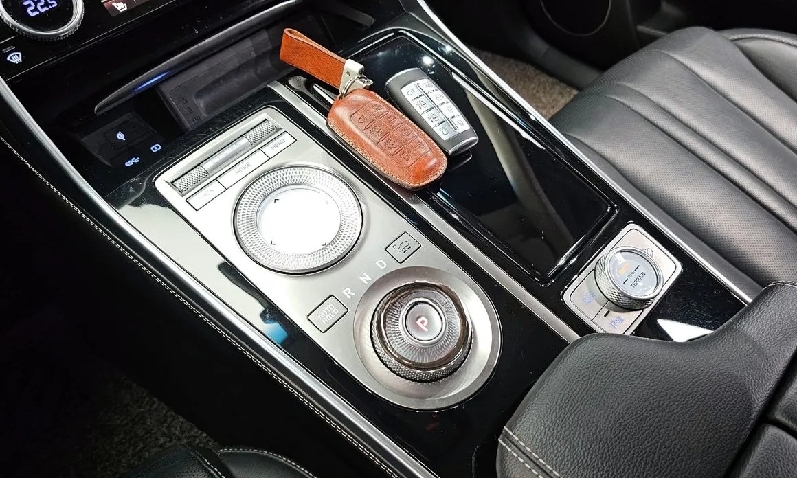Genesis GV80 9