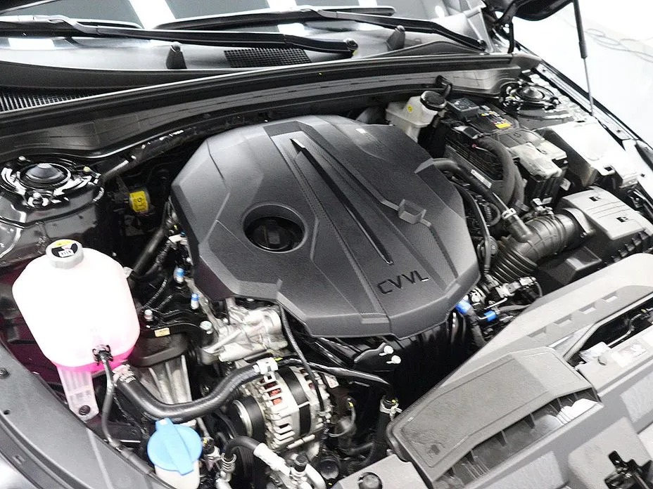Kia K5 19