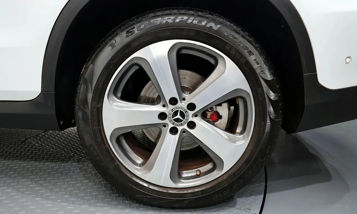 Mercedes-Benz GLC-Class 5