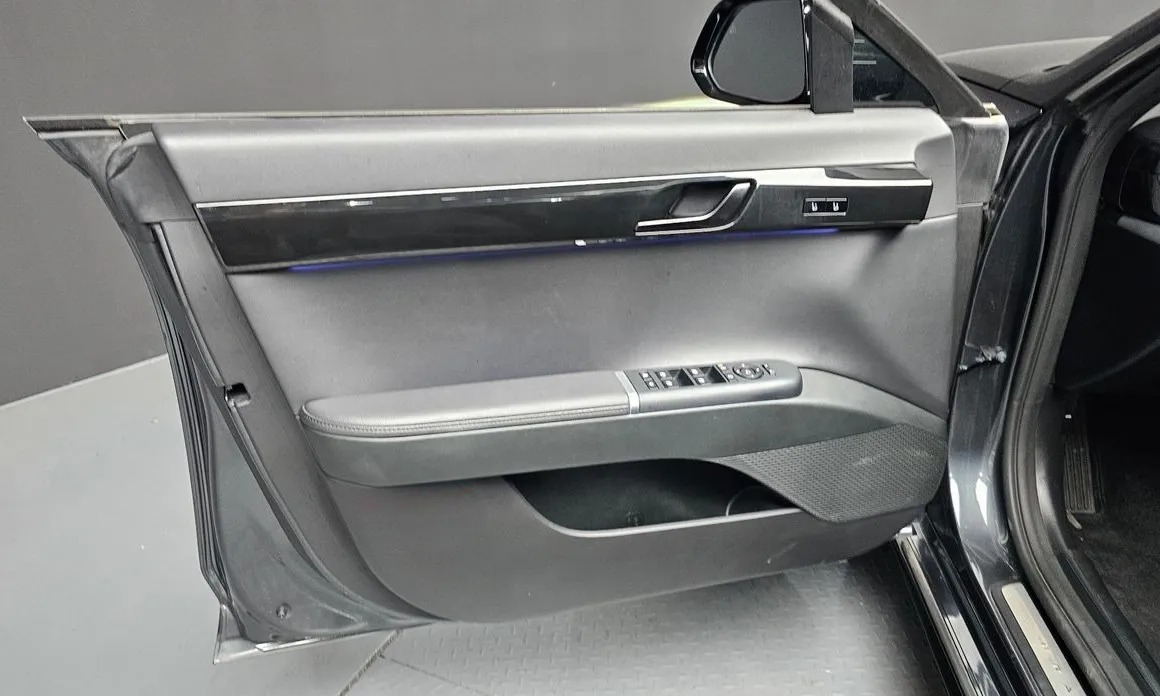 Hyundai Grandeur 24