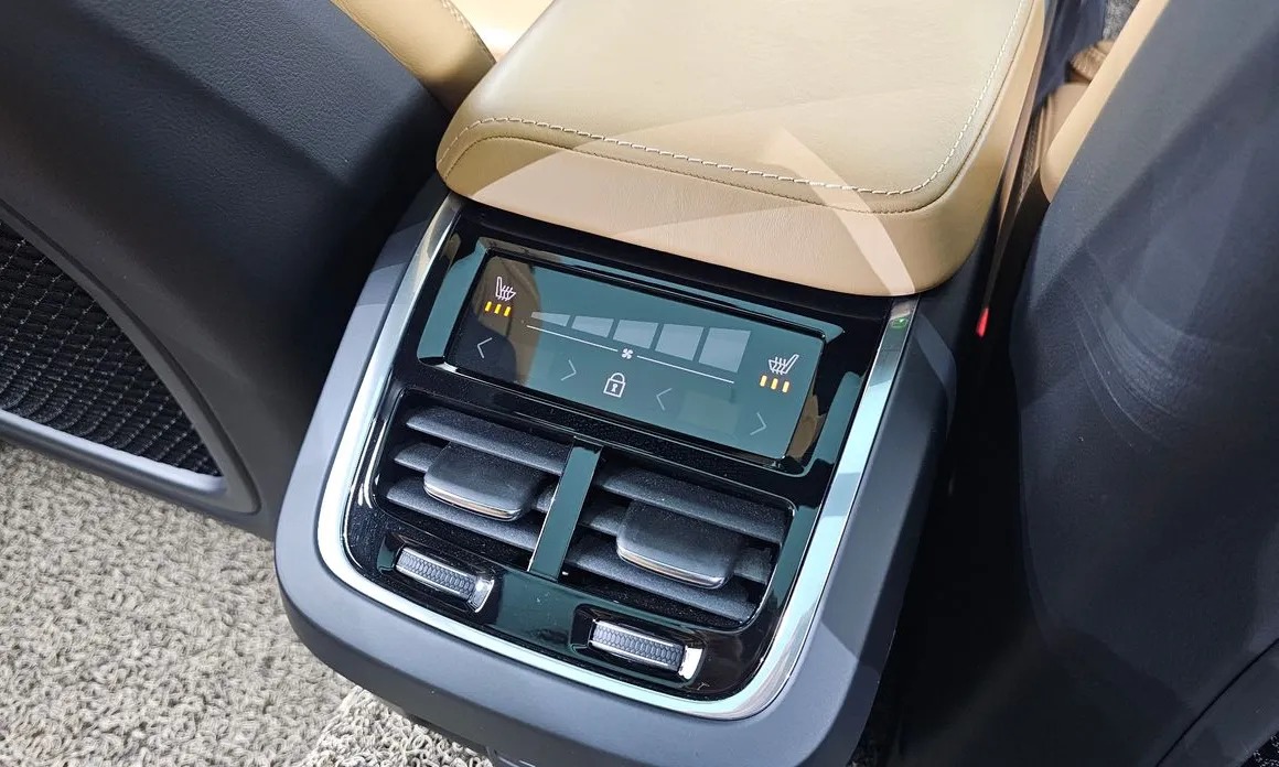 Volvo V60 32
