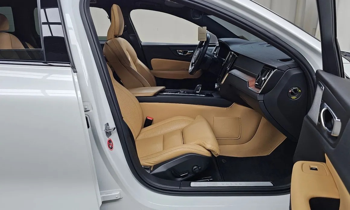 Volvo V60 11