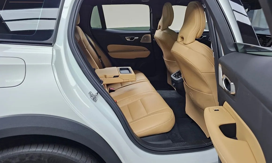 Volvo V60 12