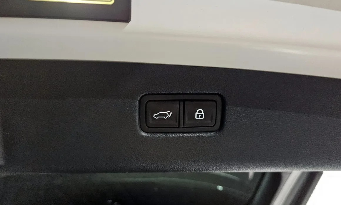 Genesis GV70 33