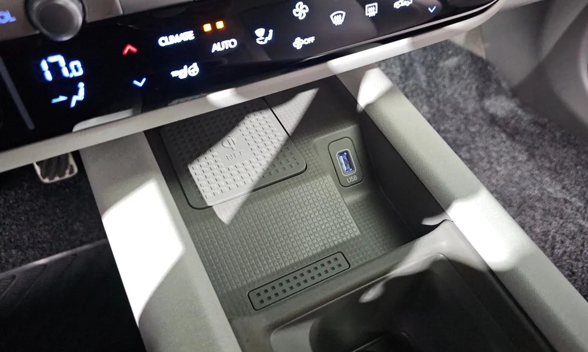 Hyundai Ioniq6 32