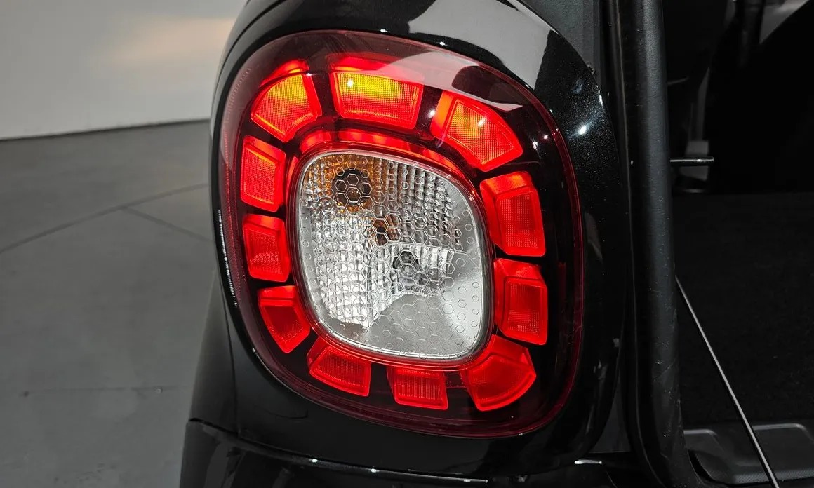 Smart Fortwo 23