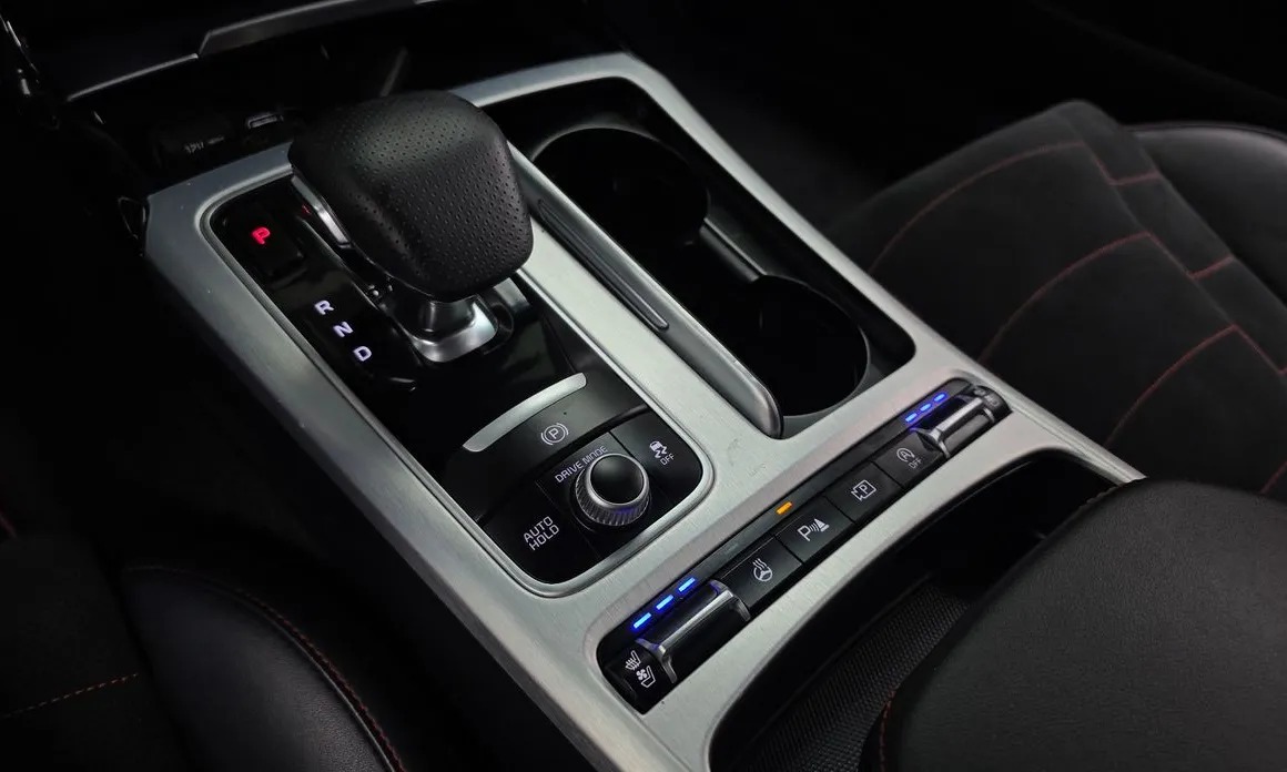 Kia Stinger 9