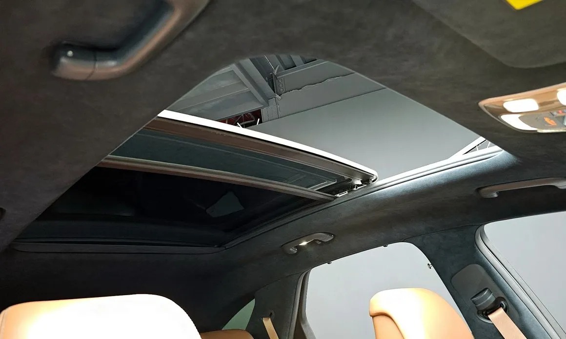 Genesis GV70 18