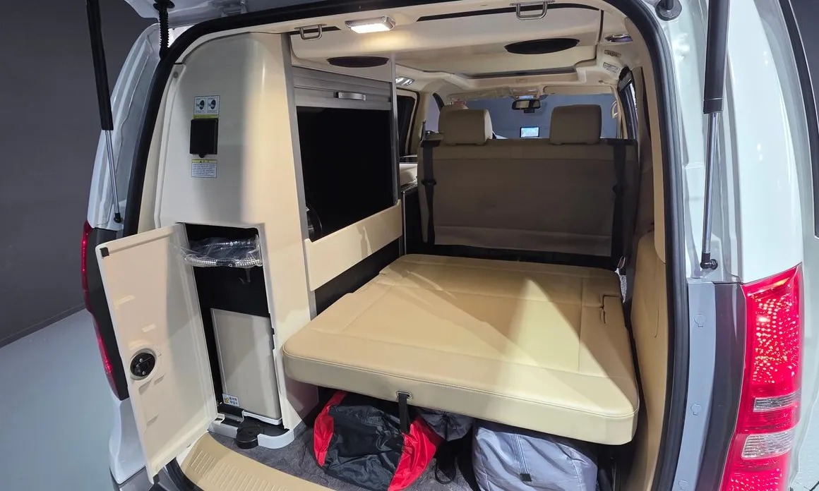 Hyundai Starex 13