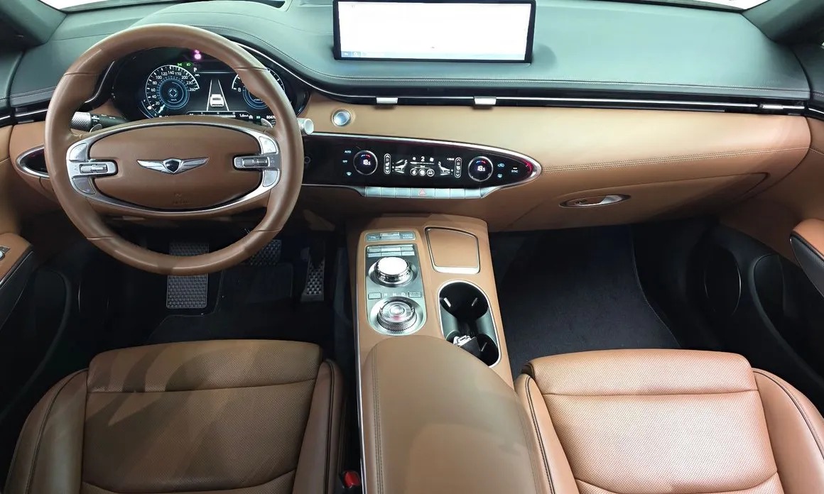 Genesis GV70 7